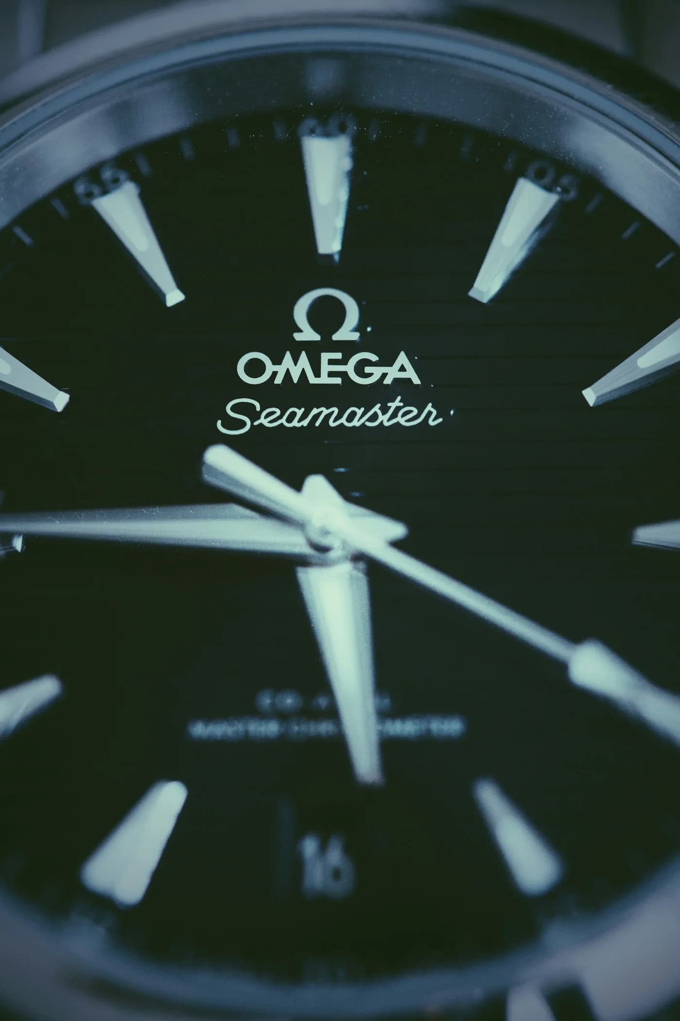 Dettaglio del quadrante di un Omega Seamaster